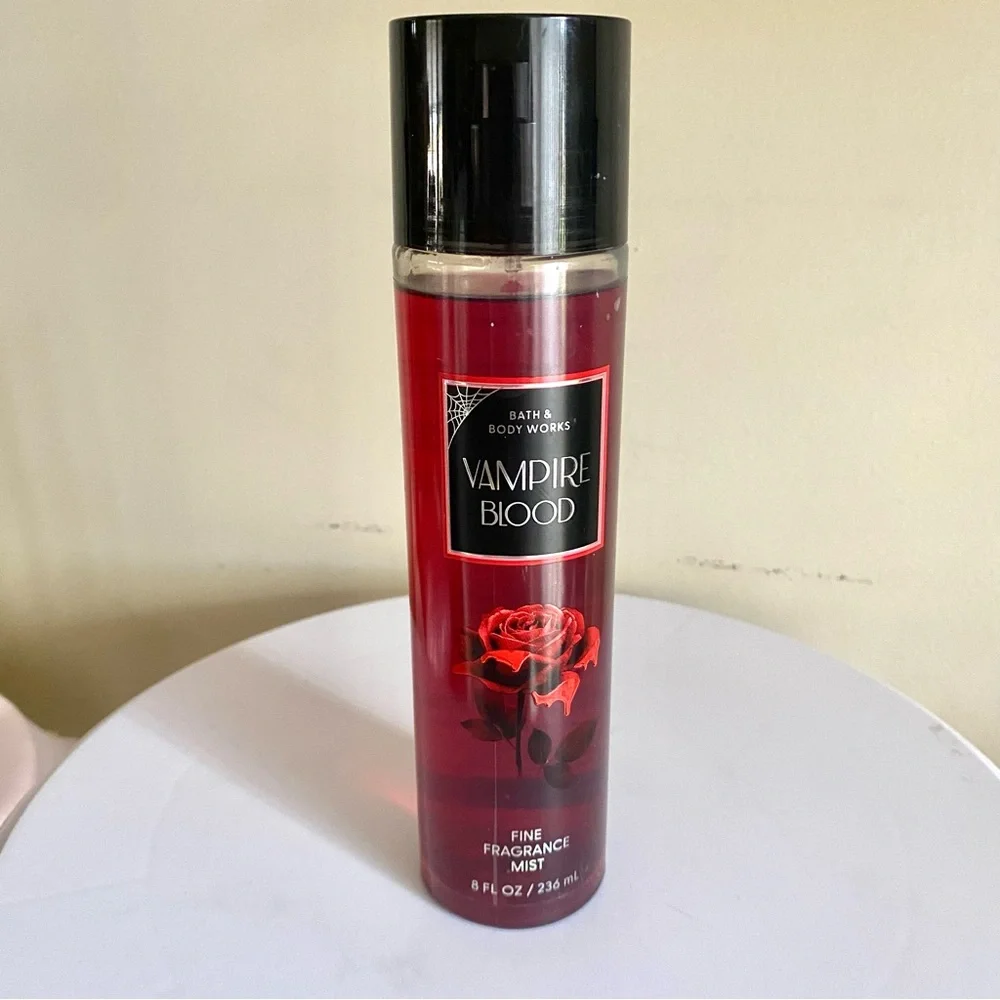 Bath & Body Works Vampire Blood Red and Black scent Mist full size NWT